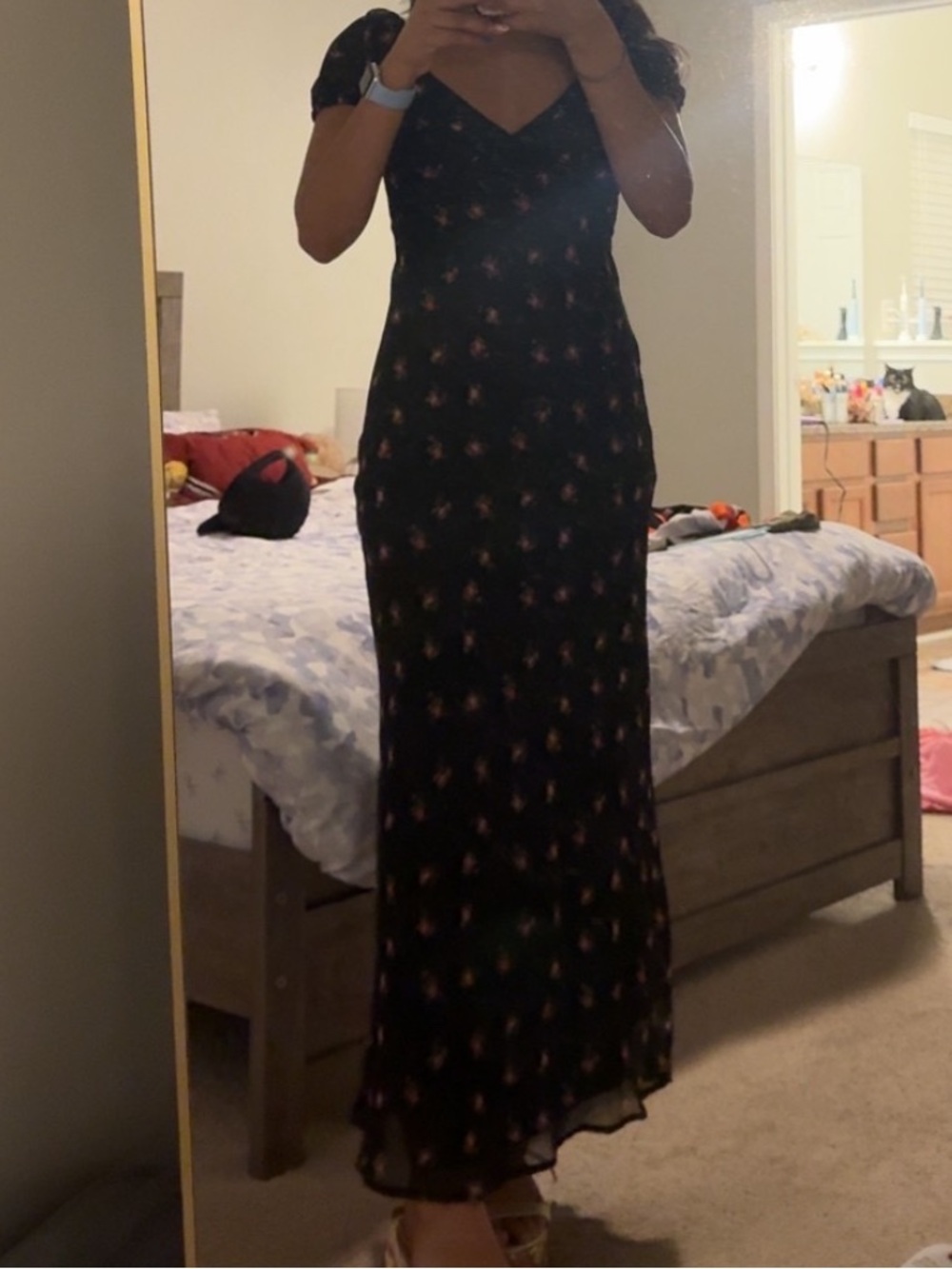 Vestique Black Floral Maxi Dress with Puff Sleeves